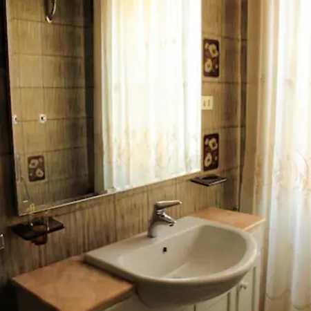 Centrale - Ampie Matrimoniali Apartamento